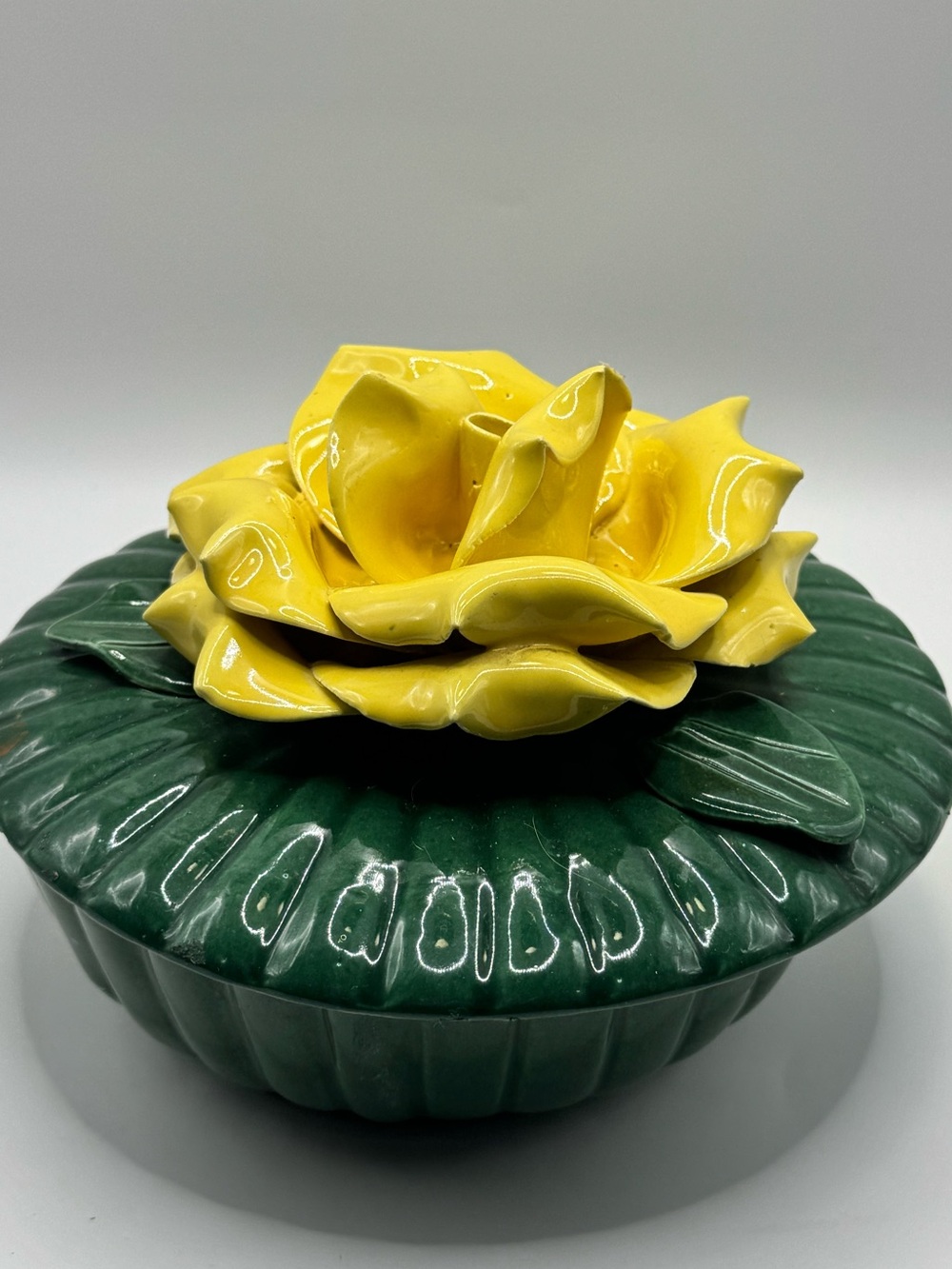 Vintage Ceramic Yellow Rose Trinket Box Jewelry Vanity Box - Picture 2 of 9